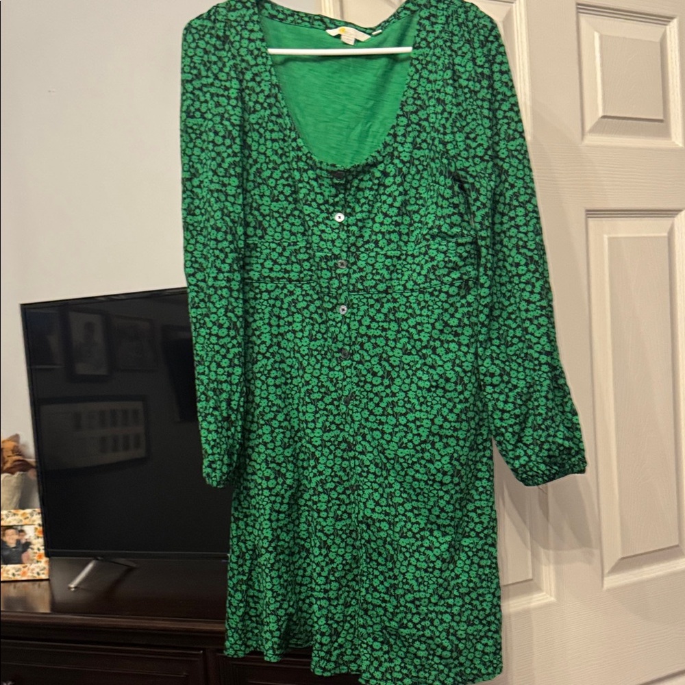 Boden Green and Black Floral Long Sleeve Dress
